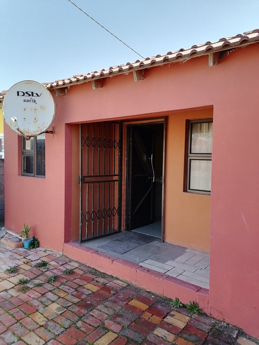 2 Bedroom Property for Sale in Victoria Mxenge Western Cape